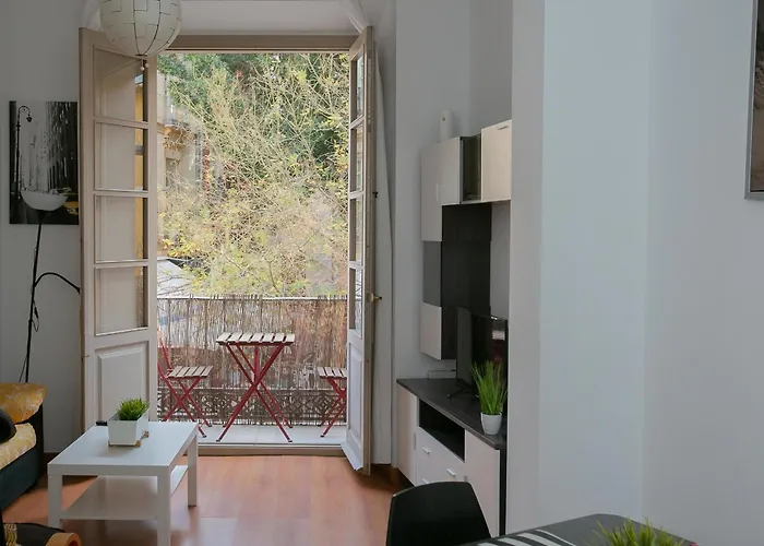 Loft Con Balcon En El Centro Historico De *