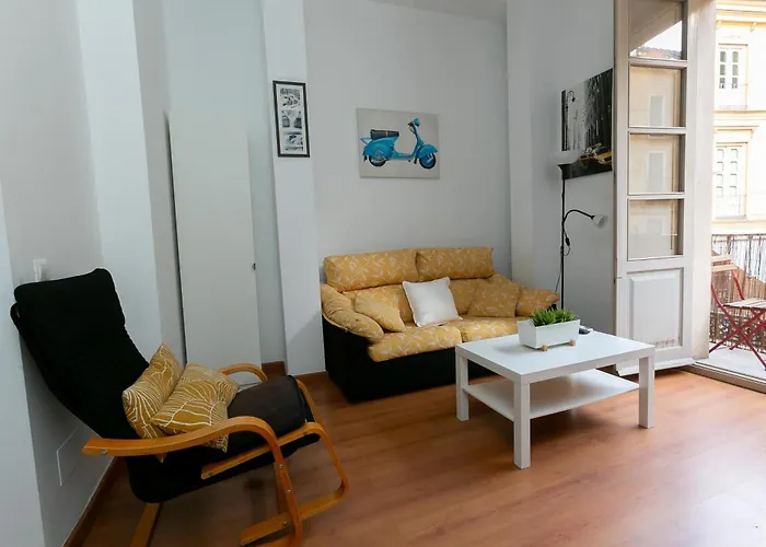 Loft Con Balcon En El Centro Historico De *
